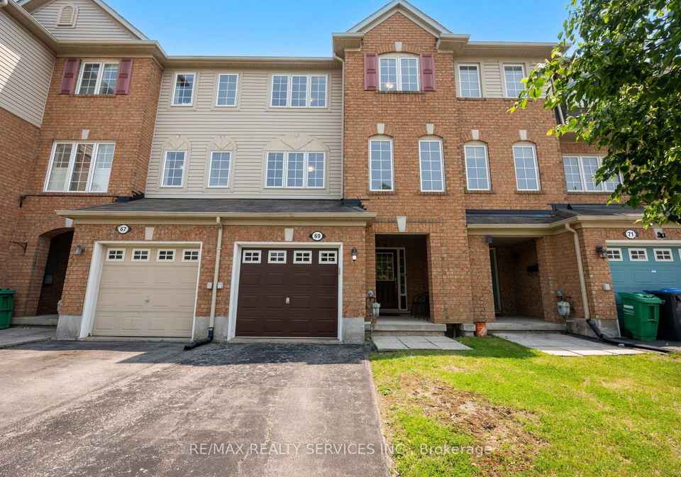 69-decker-hollow-circle-brampton-ontario-w12215482