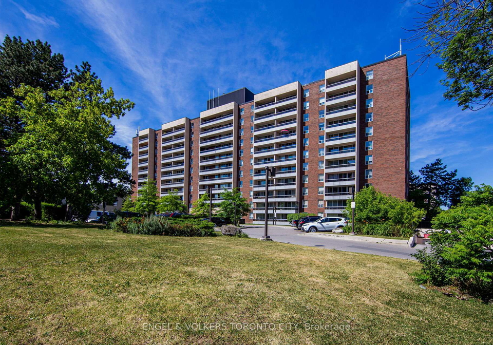 31-four-winds-drive-york-ontario-w12215694