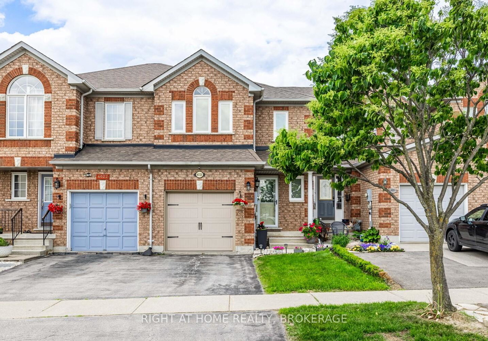 4020-berton-avenue-burlington-ontario-w12215987