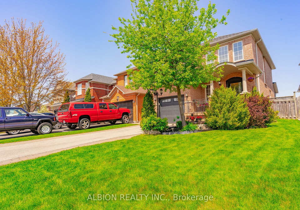 40-emily-carr-crescent-caledon-ontario-w12216044