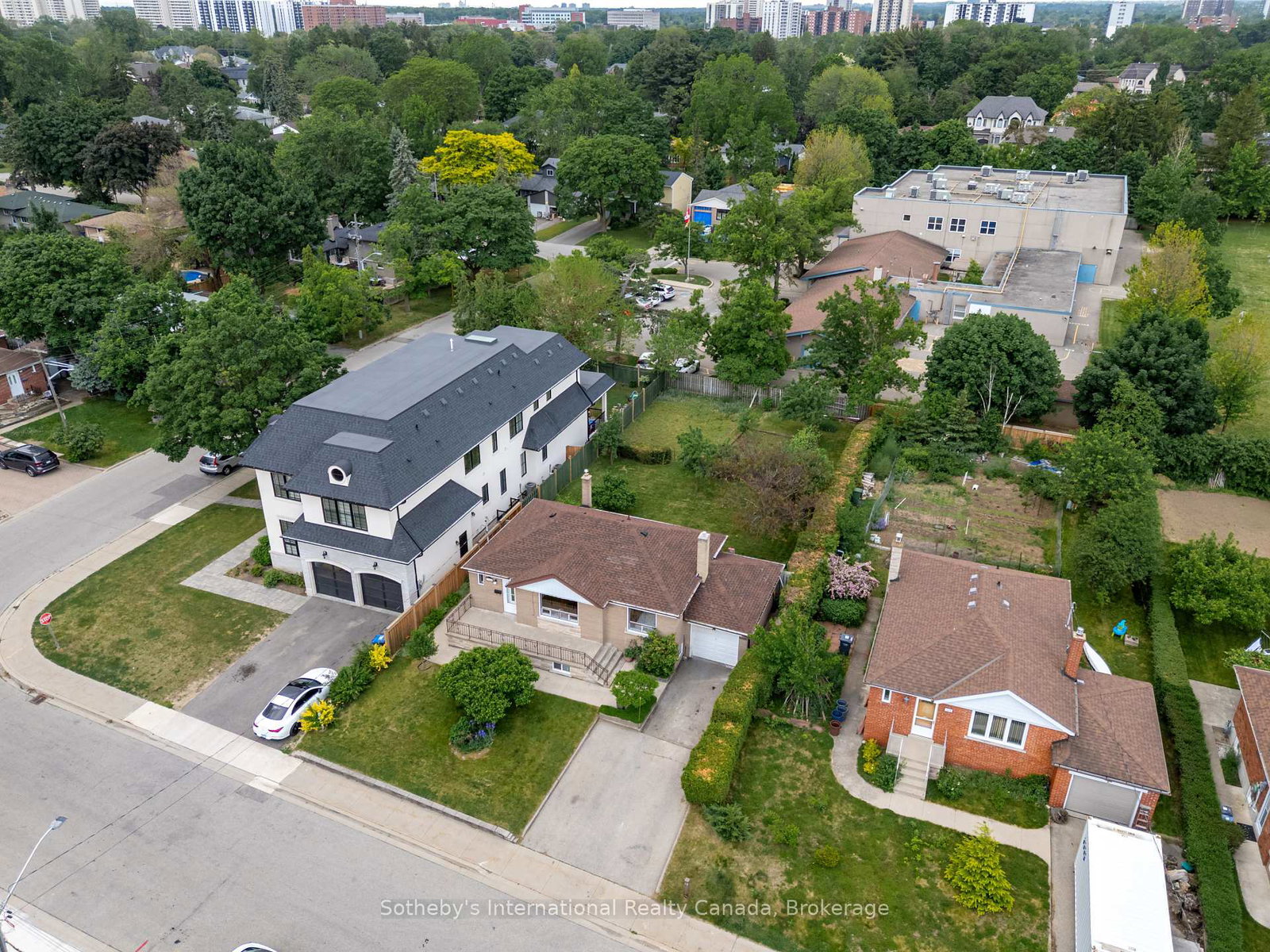 2468-donnavale-drive-mississauga-ontario-w12216165