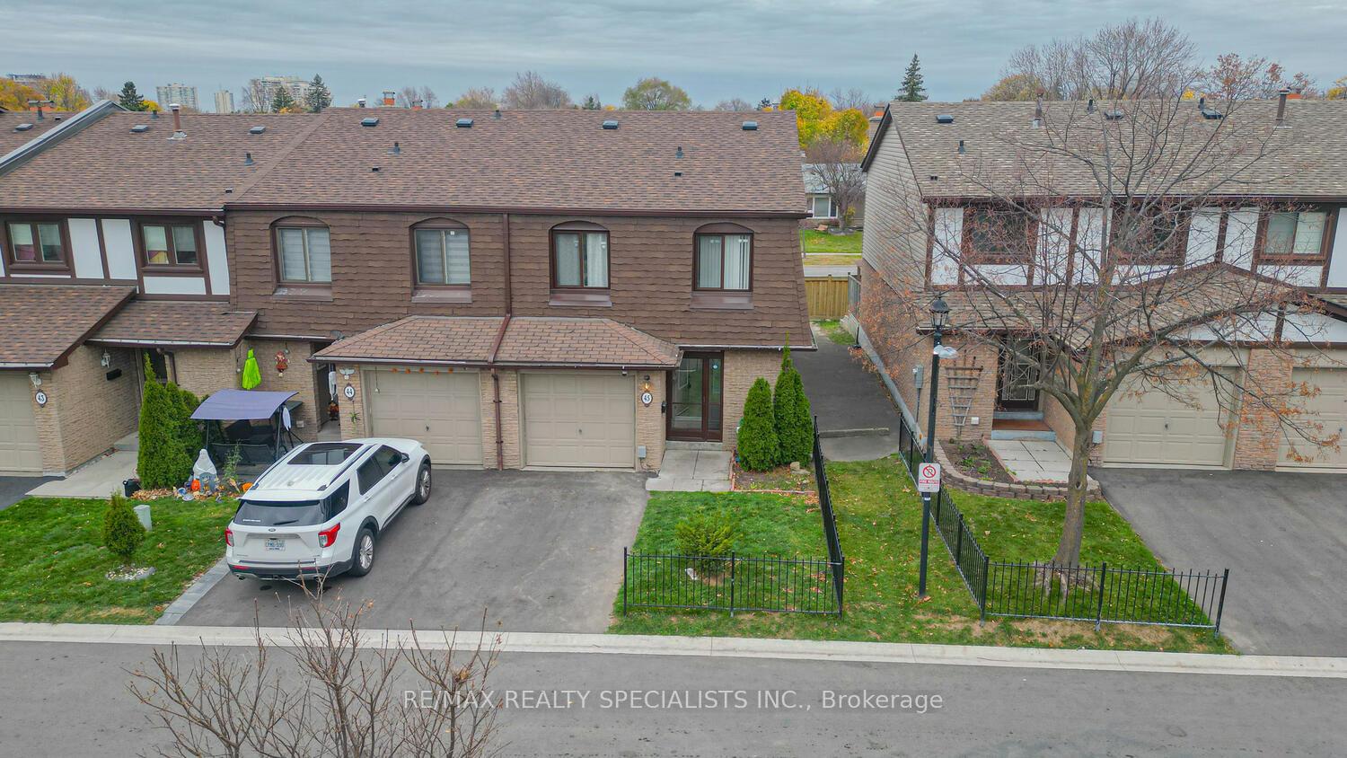 greenwich-circle-brampton-ontario-w12216176