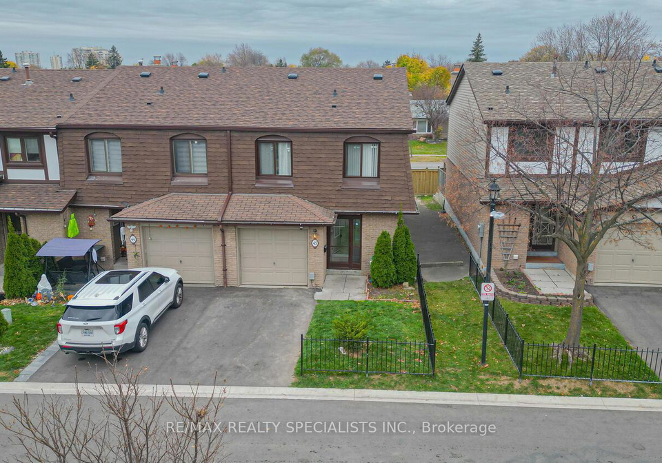 greenwich-circle-brampton-ontario-w12216176