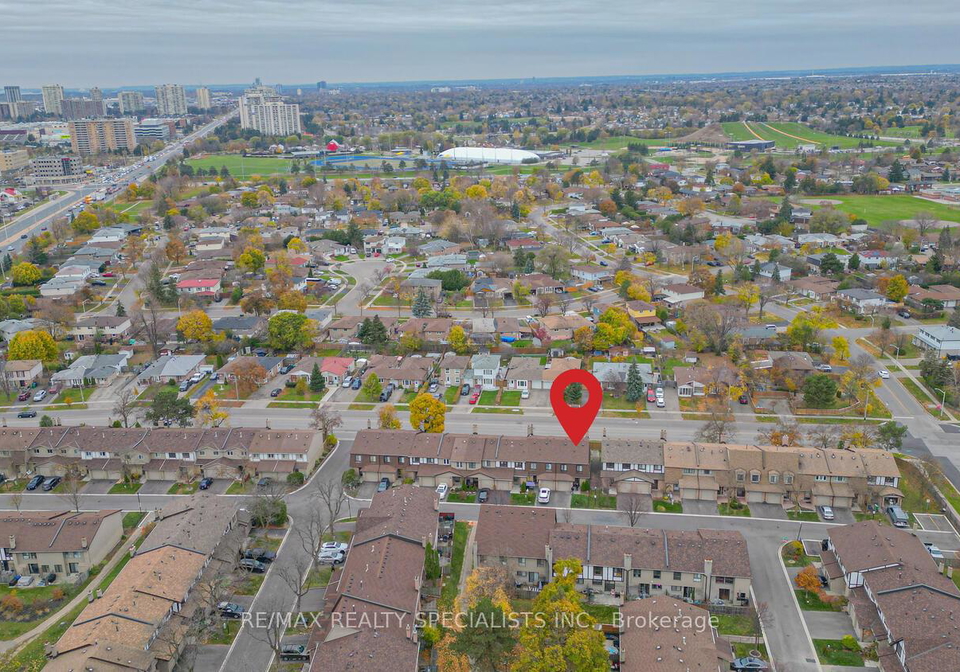 greenwich-circle-brampton-ontario-w12216176