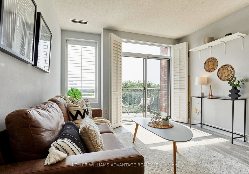 2495-dundas-street-w-toronto-ontario-w12216286