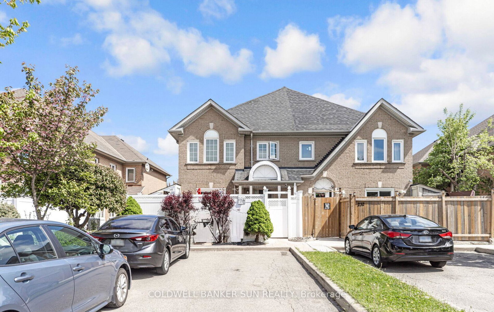 226-pressed-brick-drive-brampton-ontario-w12216569