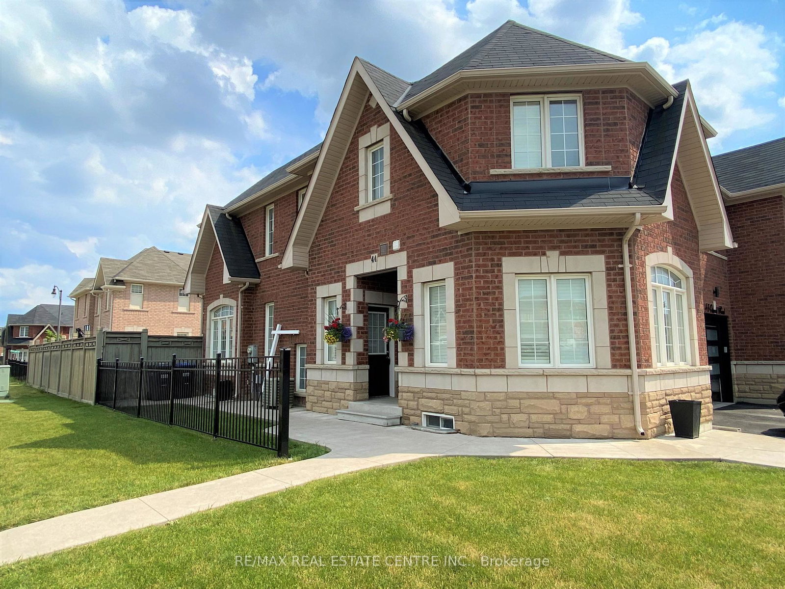 44-long-branch-trail-brampton-ontario-w12216779