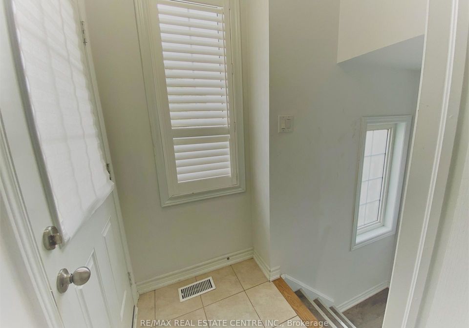 44-long-branch-trail-brampton-ontario-w12216779
