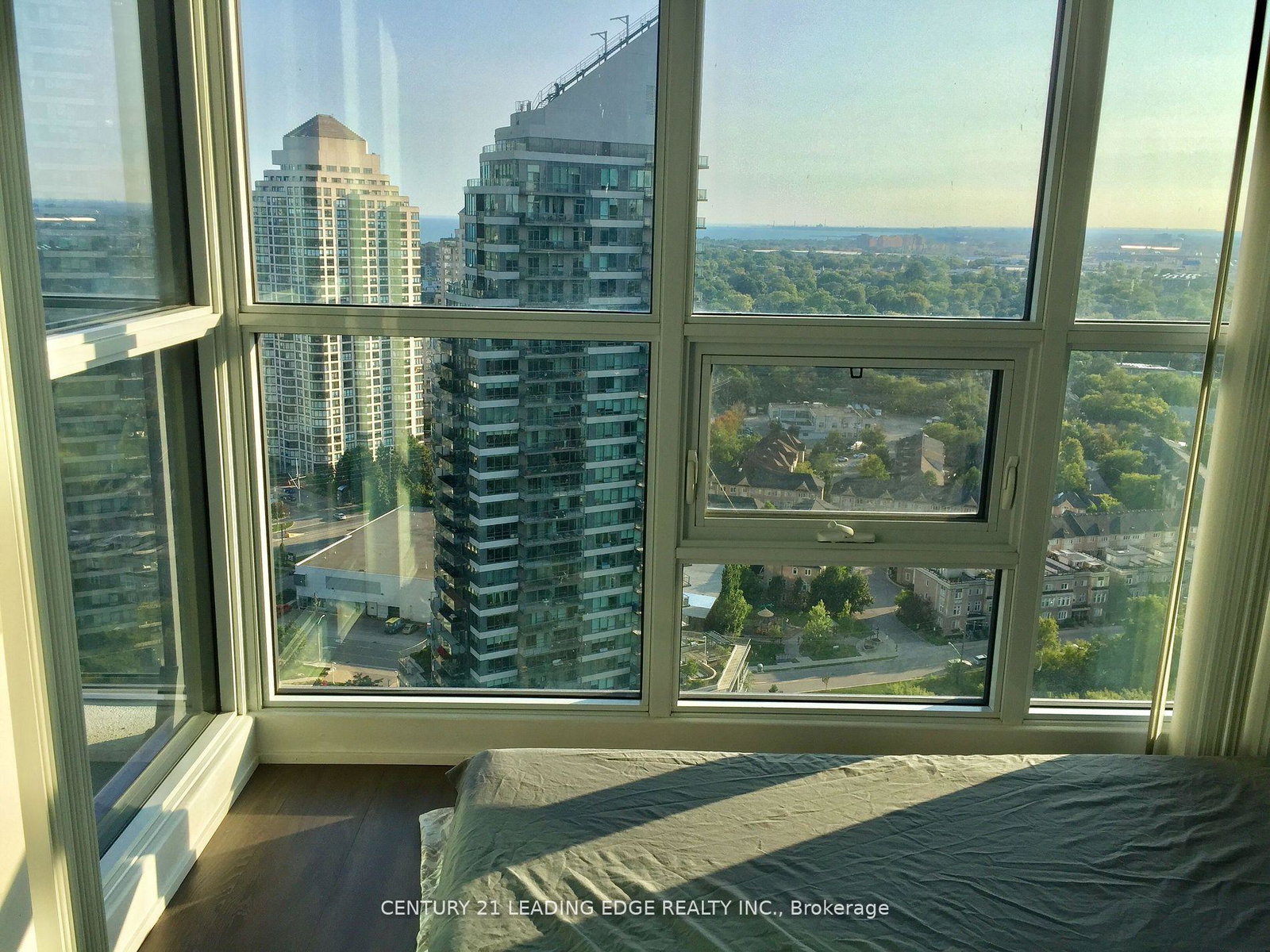 2220-lake-shore-boulevard-w-etobicoke-ontario-w12216856