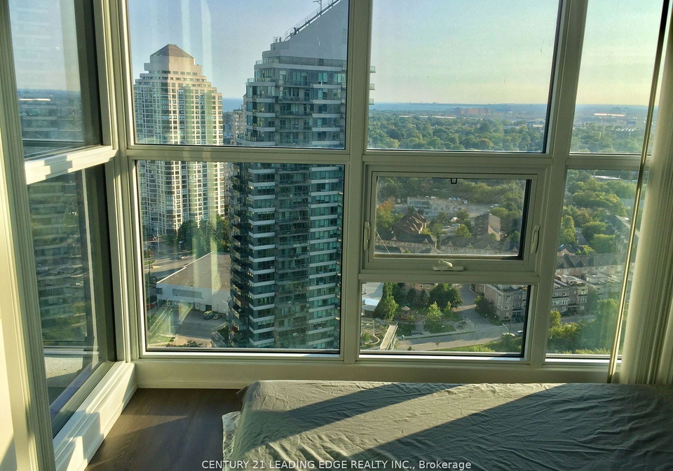 2220-lake-shore-boulevard-w-etobicoke-ontario-w12216856