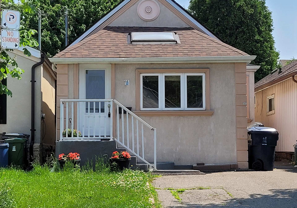 71-rockcliffe-boulevard-toronto-ontario-w12216929