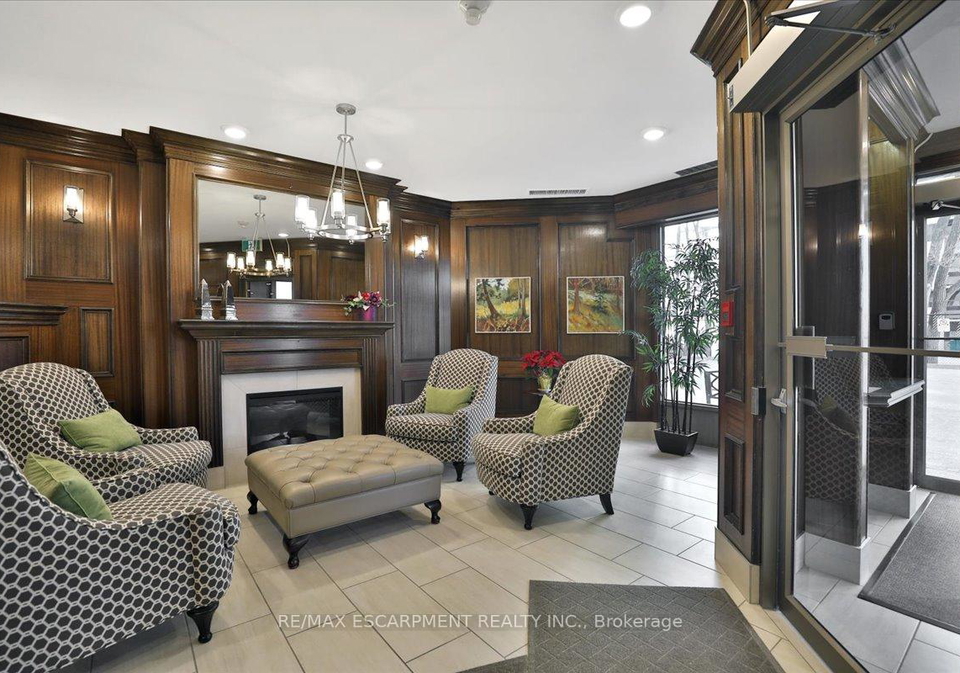 1237-north-shore-boulevard-burlington-ontario-w12217070