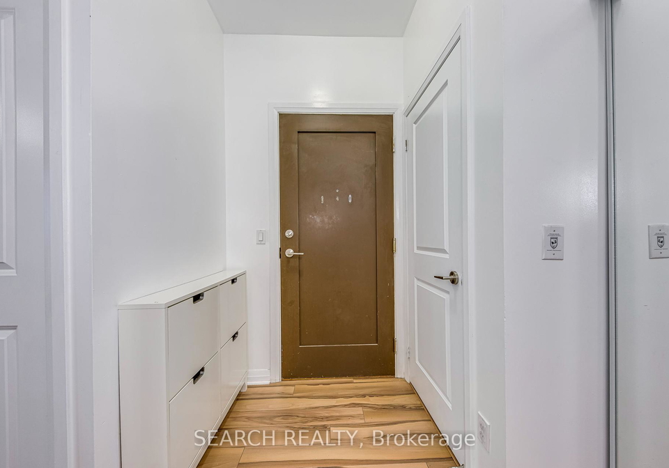 75-eglinton-avenue-w-mississauga-ontario-w12217121