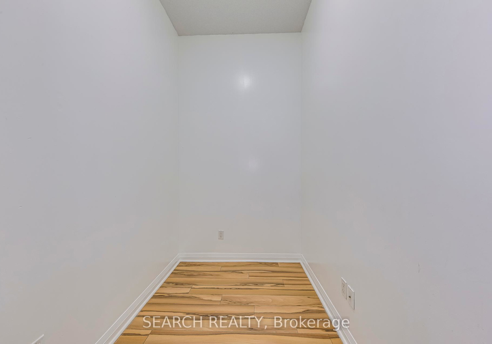 75-eglinton-avenue-w-mississauga-ontario-w12217121