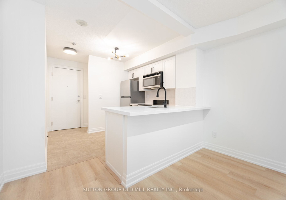 2121-lake-shore-boulevard-etobicoke-ontario-w12217277
