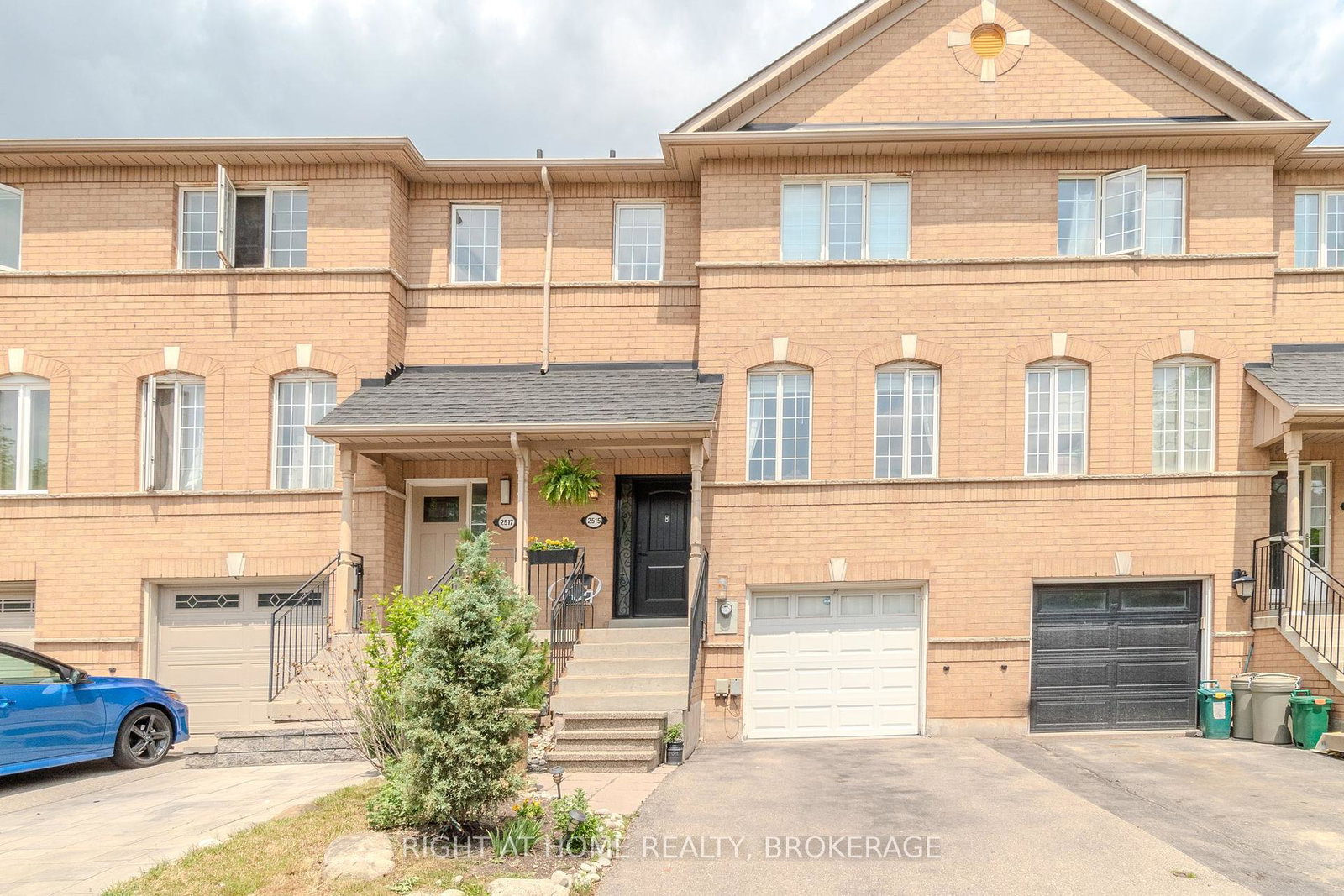 2515-gill-crescent-oakville-ontario-w12217406