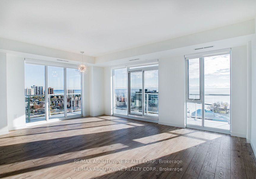 125-bronte-road-oakville-ontario-w12217548