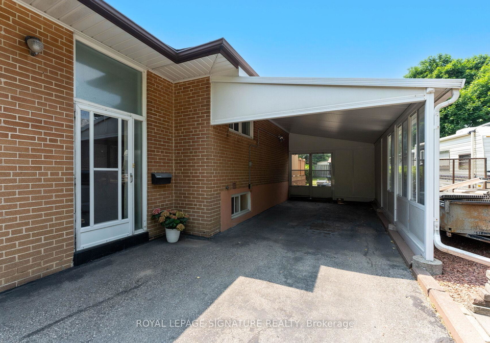 92-inverdon-road-etobicoke-ontario-w12217579