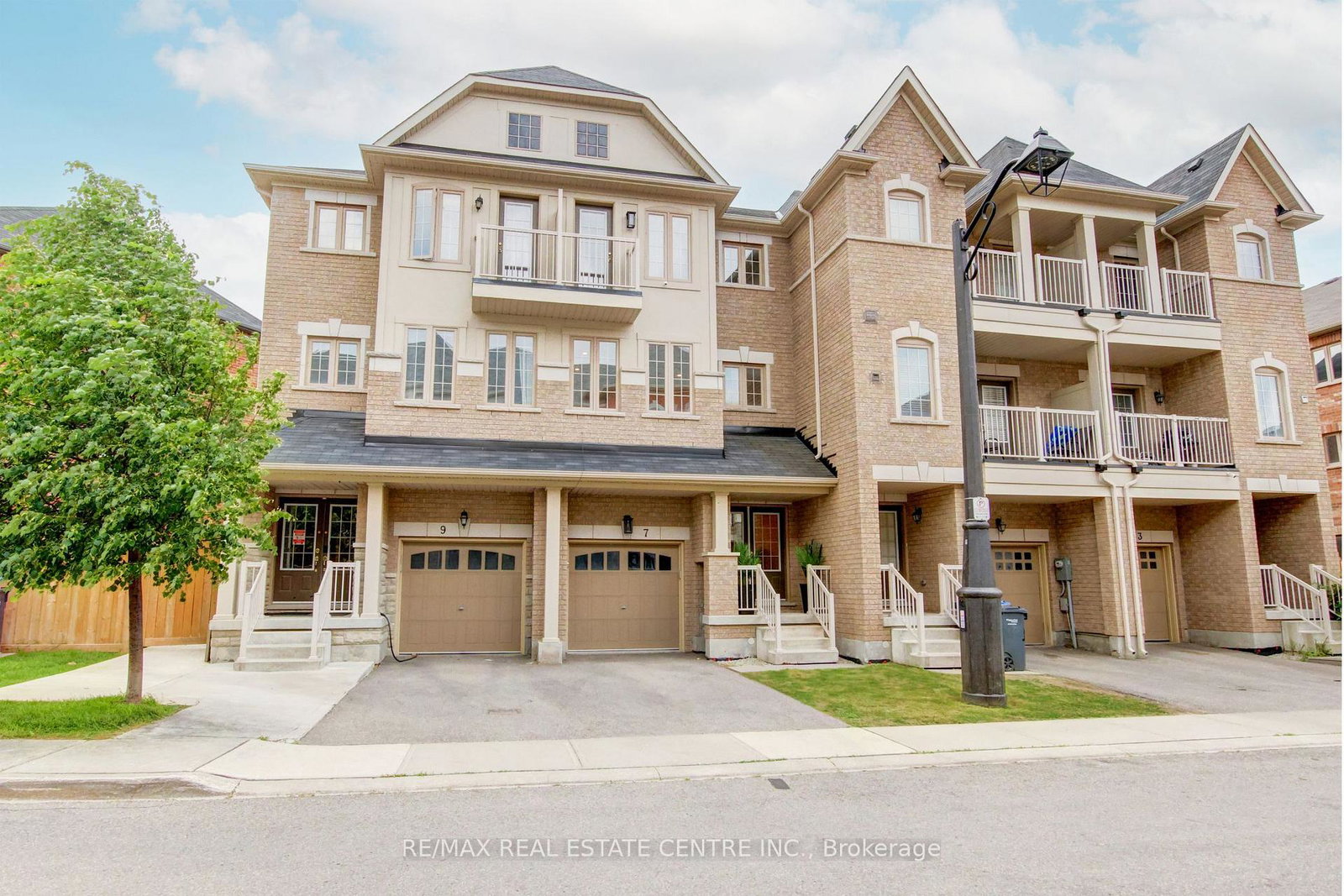 7-rabbit-run-way-brampton-ontario-w12217727