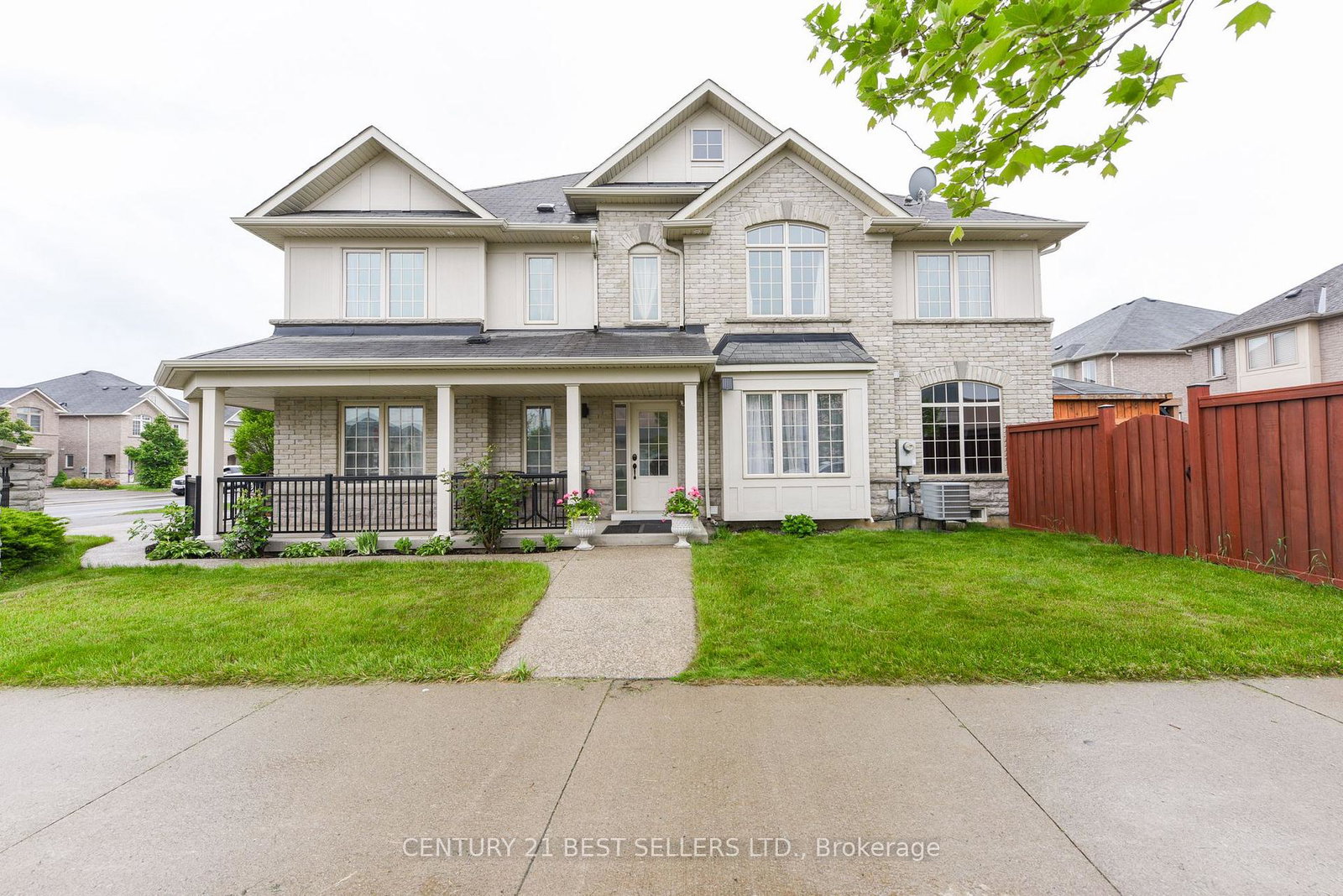 4247-thomas-alton-boulevard-burlington-ontario-w12217981