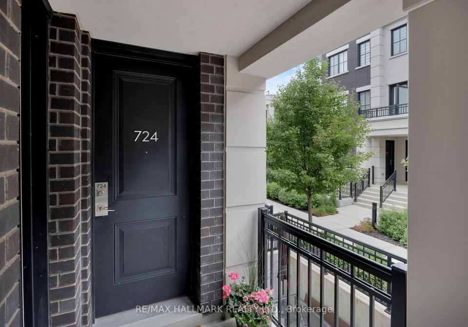 665-cricklewood-drive-mississauga-ontario-w12218033