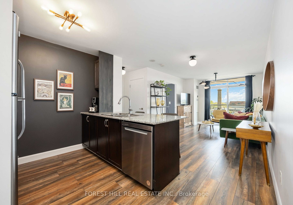 812-lansdowne-avenue-toronto-ontario-w12218100