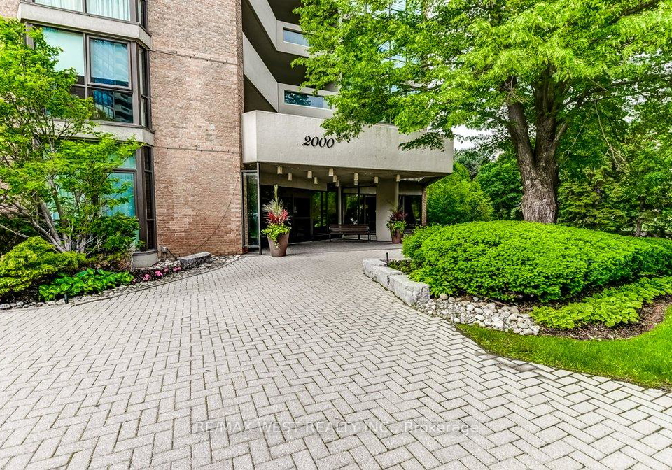 2000-islington-avenue-etobicoke-ontario-w12218261
