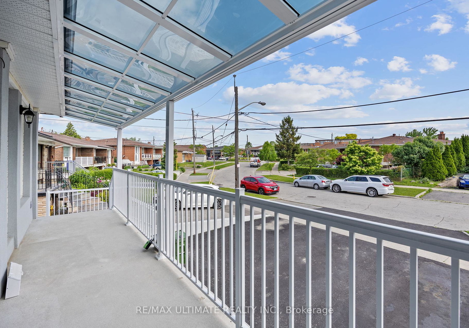 22-goldcrest-boulevard-north-york-ontario-w12218490