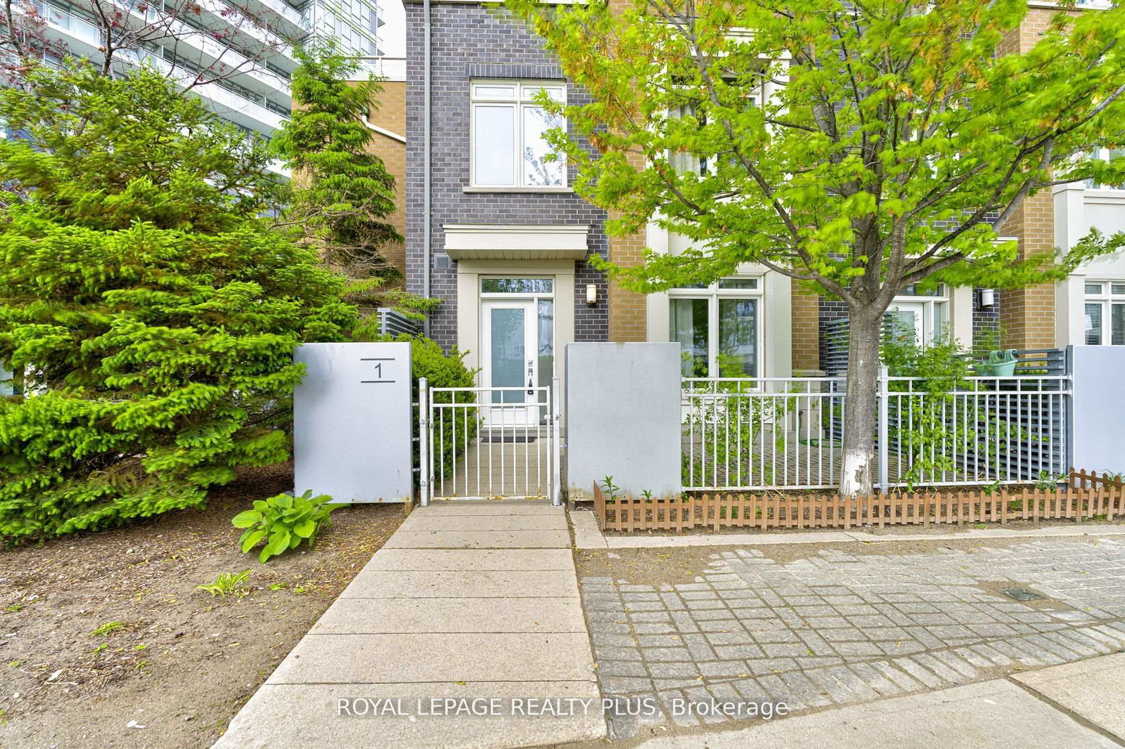 370-square-one-drive-mississauga-ontario-w12218501