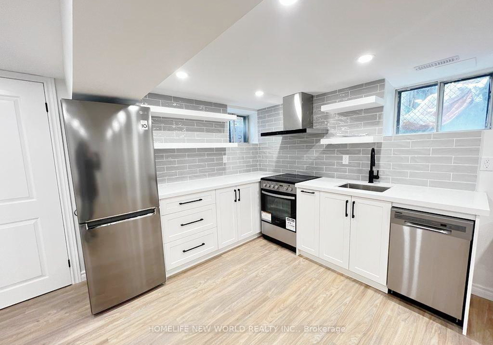 3-roblocke-avenue-toronto-ontario-w12218588