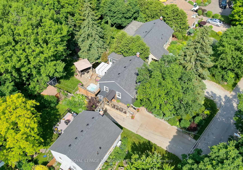 10-riverview-crescent-halton-hills-ontario-w12218785