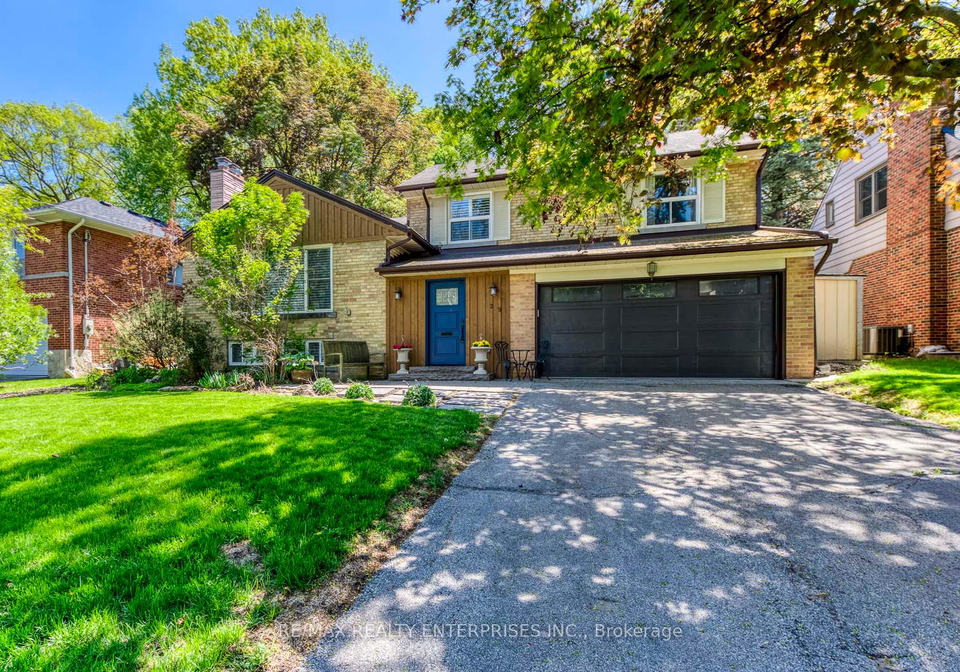 29-pinehurst-crescent-etobicoke-ontario-w12218796