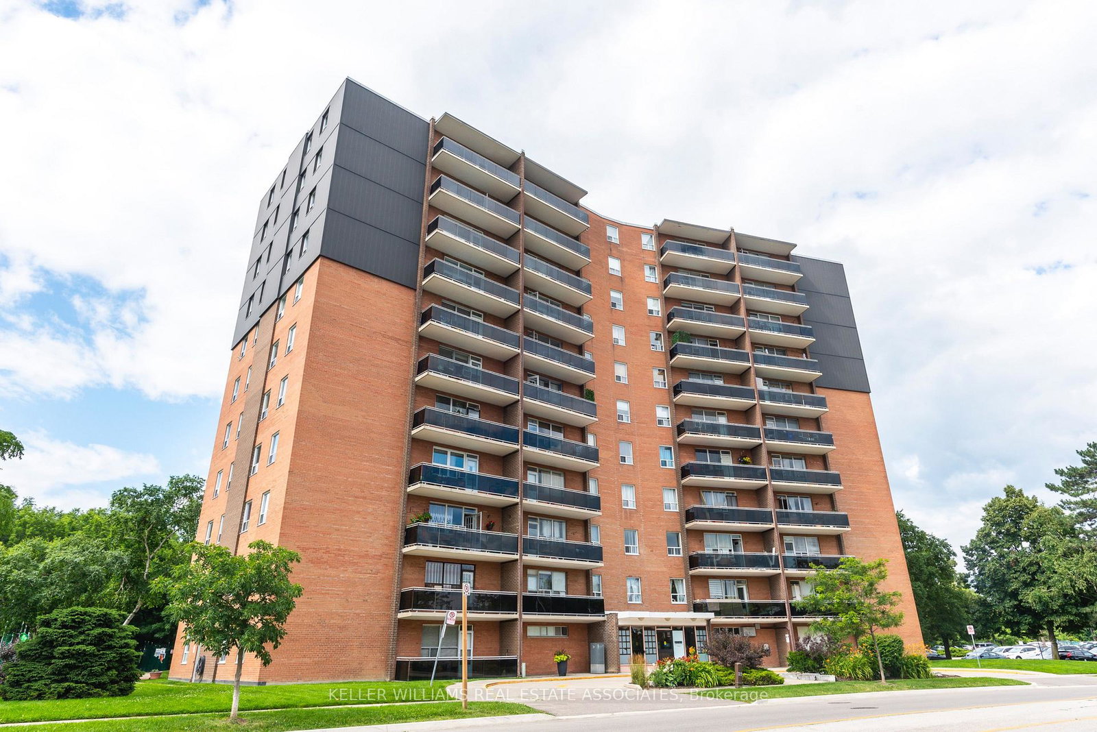 3145-queen-frederica-drive-mississauga-ontario-w12218798
