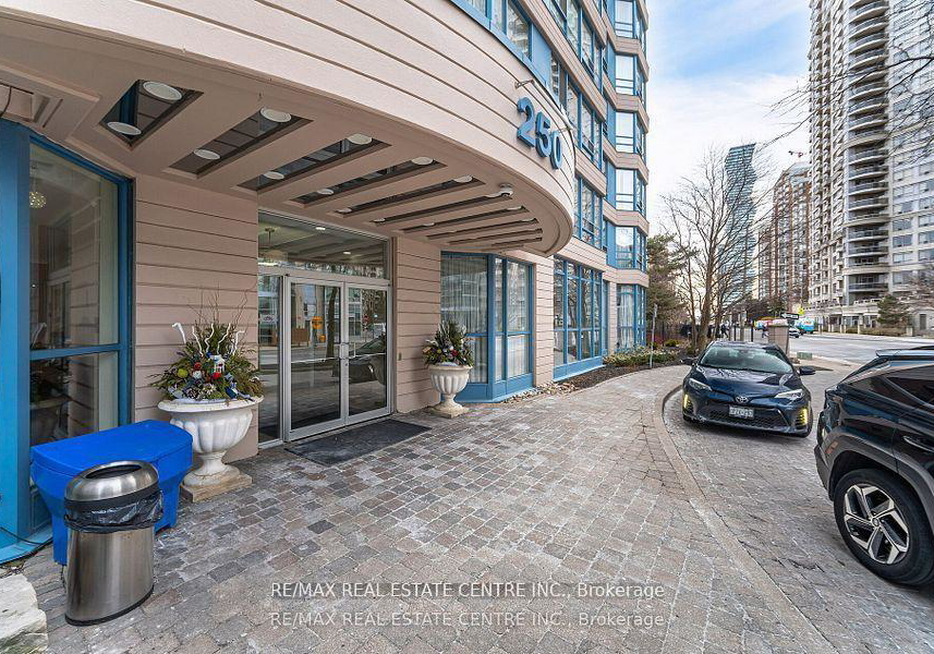 250-webb-drive-mississauga-ontario-w12219654