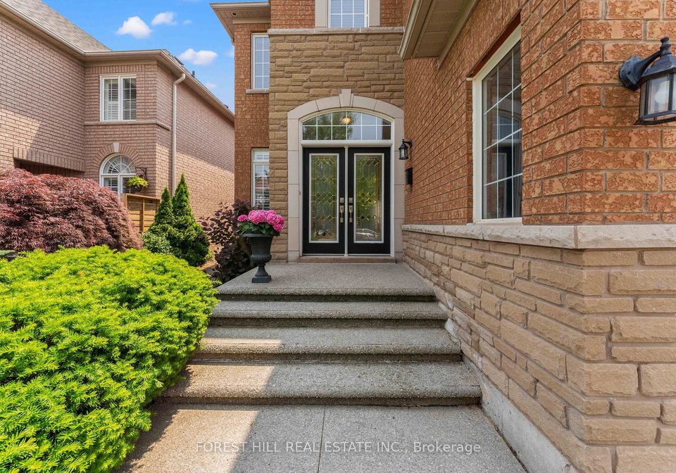 2332-glenfield-road-oakville-ontario-w12219733