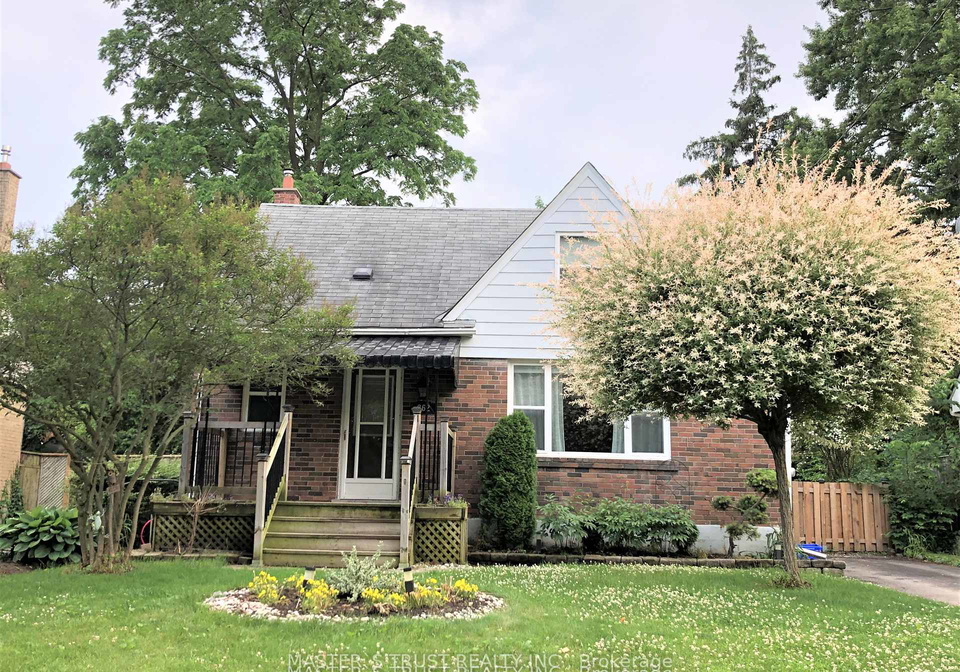 262-queen-mary-drive-se-oakville-ontario-w12219987