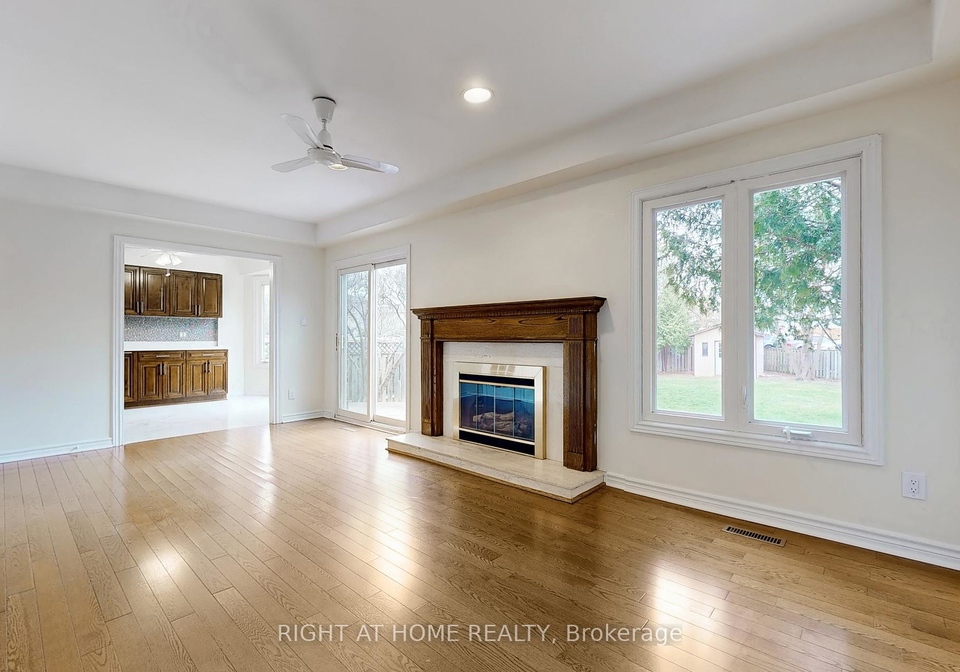 3298-pilcom-crescent-mississauga-ontario-w12220132