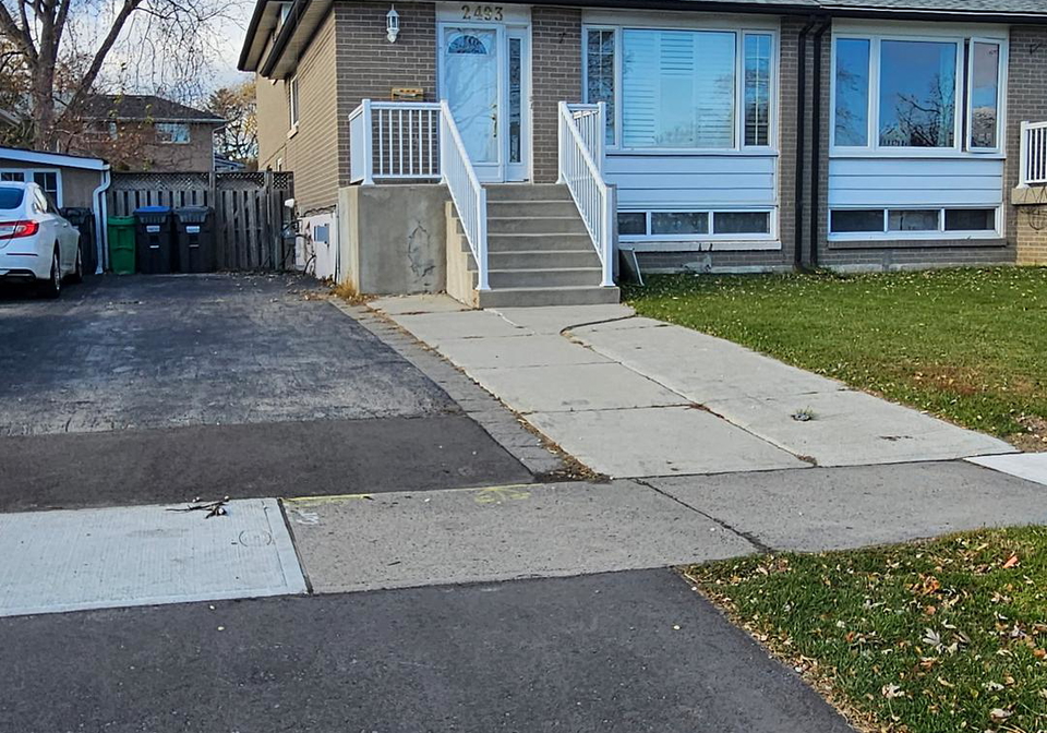 2493-harman-court-mississauga-ontario-w12220903