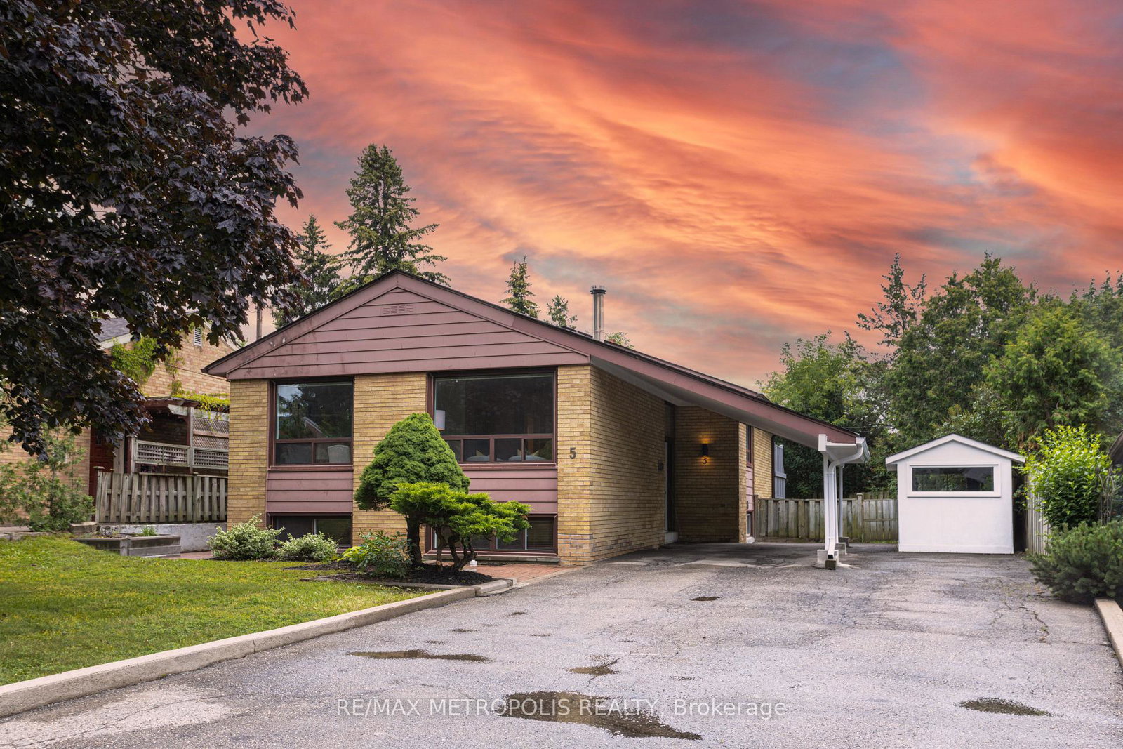 5-jubilee-crescent-york-ontario-w12221182
