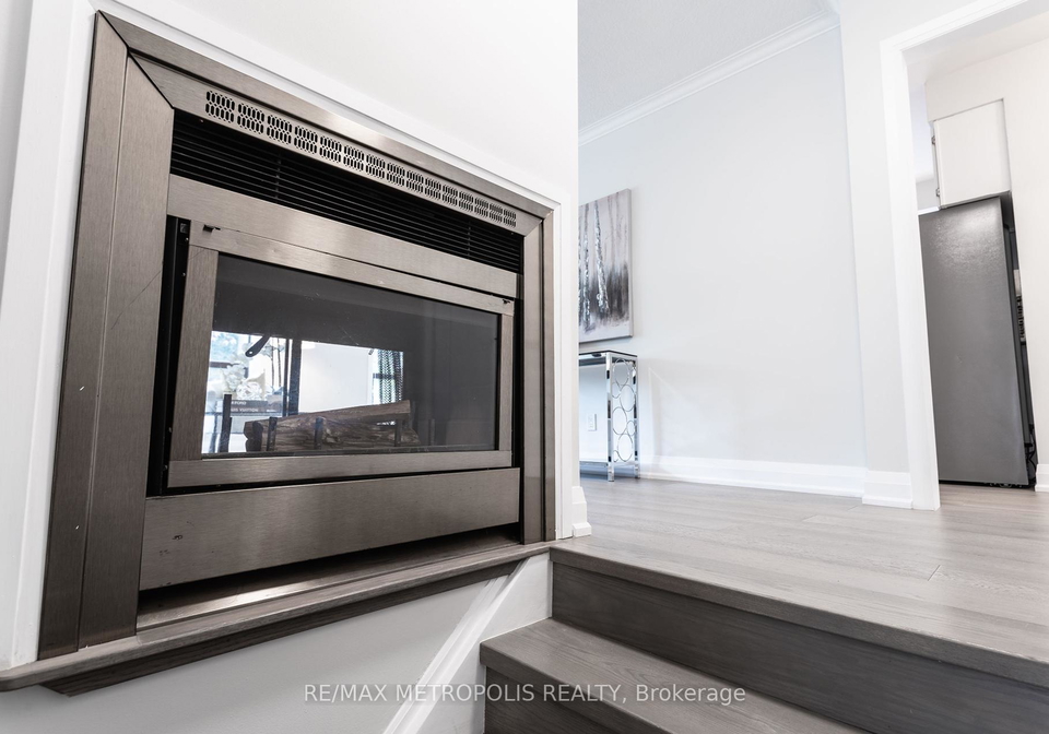 5-jubilee-crescent-york-ontario-w12221182