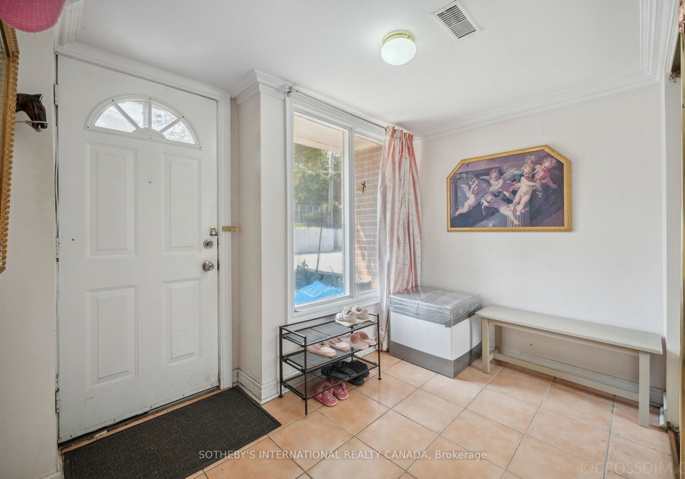 28-enclave-mews-york-ontario-w12221431
