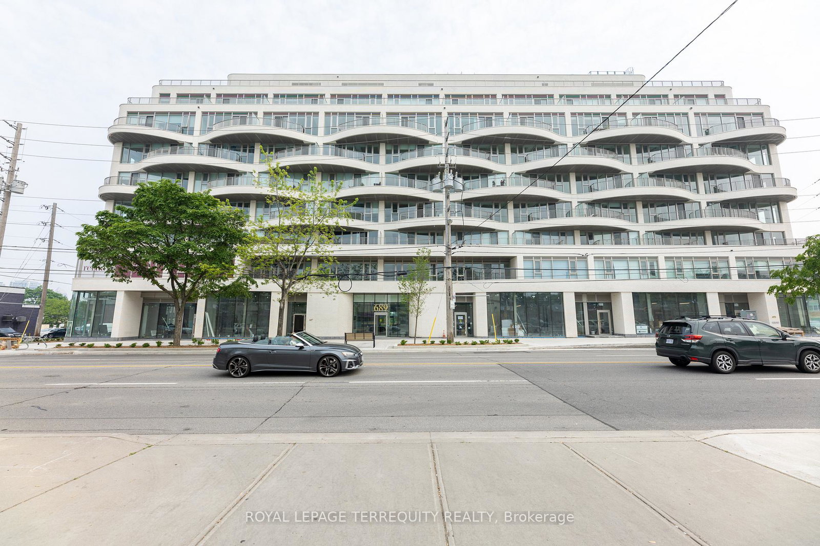 689-the-queensway-etobicoke-ontario-w12221555