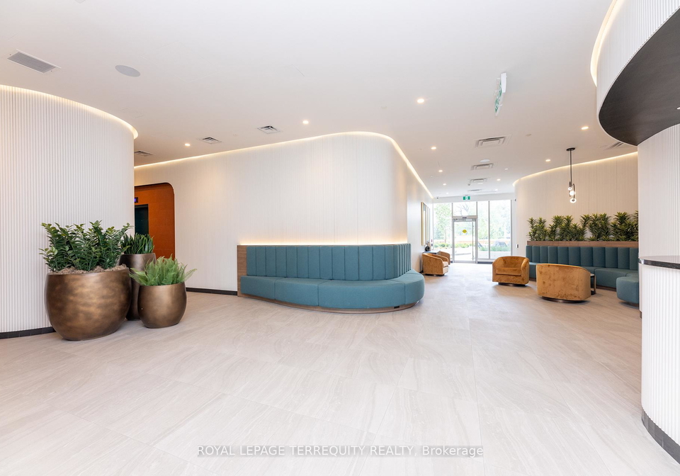 689-the-queensway-etobicoke-ontario-w12221555