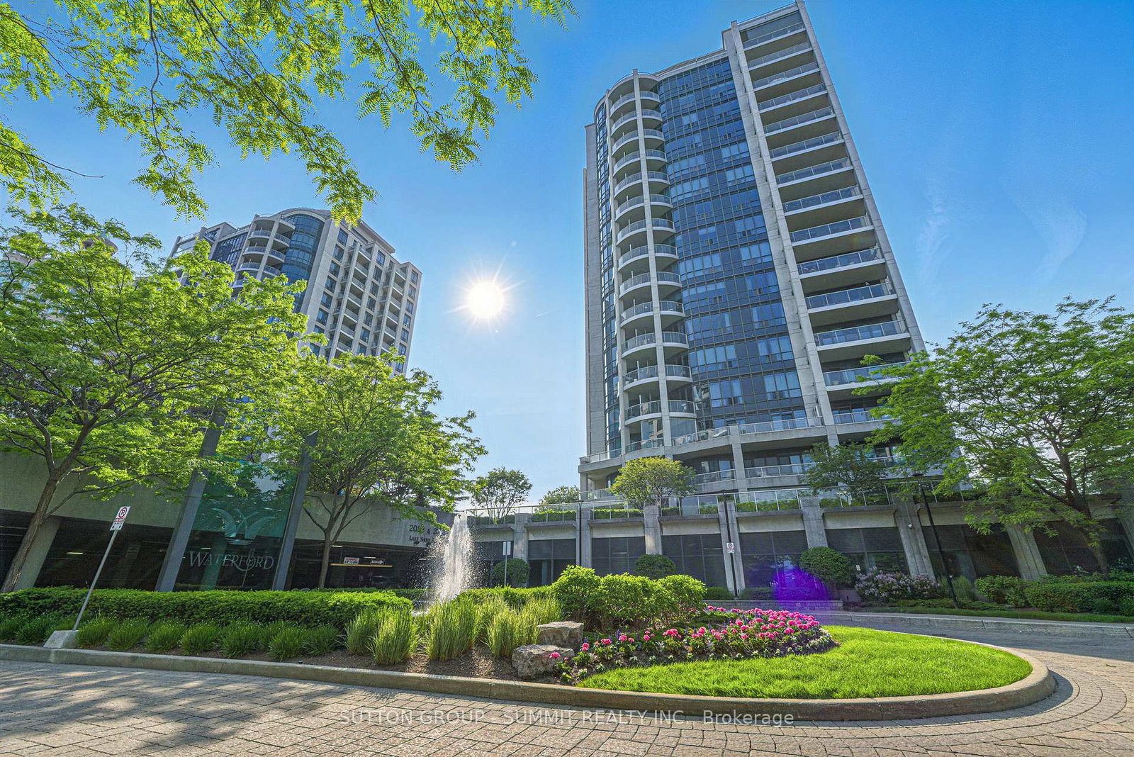 2083-lake-shore-boulevard-w-etobicoke-ontario-w12221816