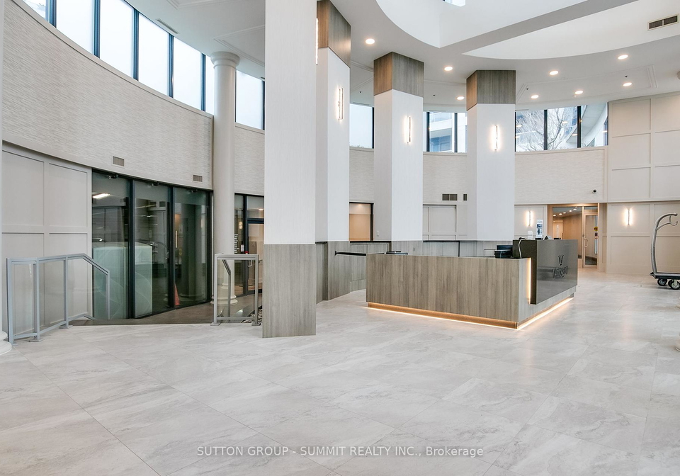 2083-lake-shore-boulevard-w-etobicoke-ontario-w12221816