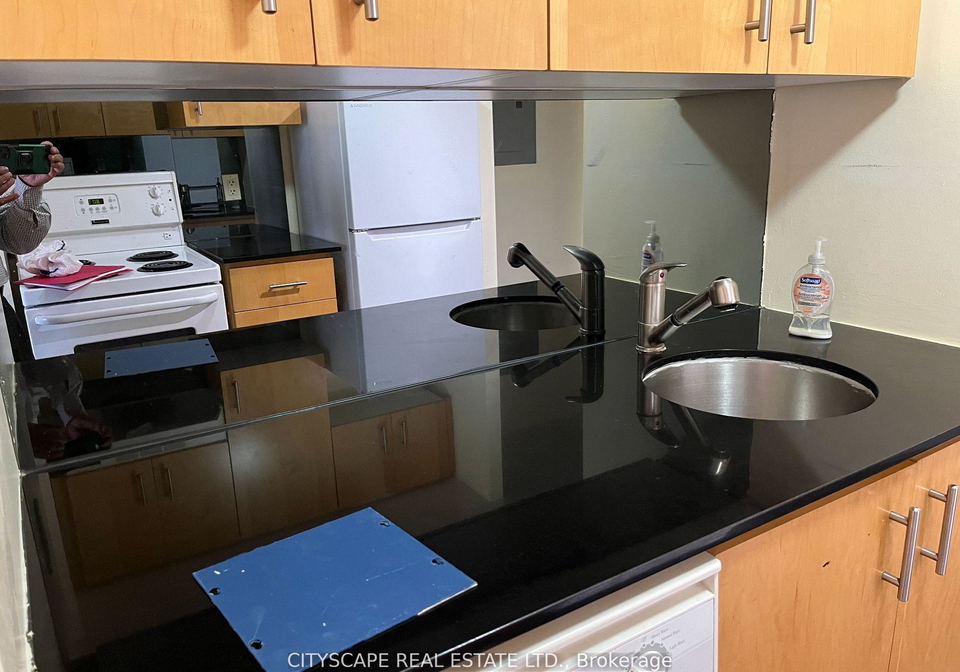 2737-keele-street-york-ontario-w12222061
