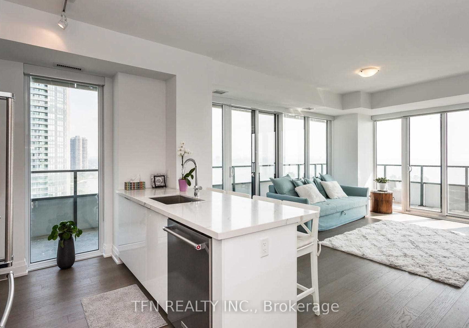20-shore-breeze-drive-etobicoke-ontario-w12222151