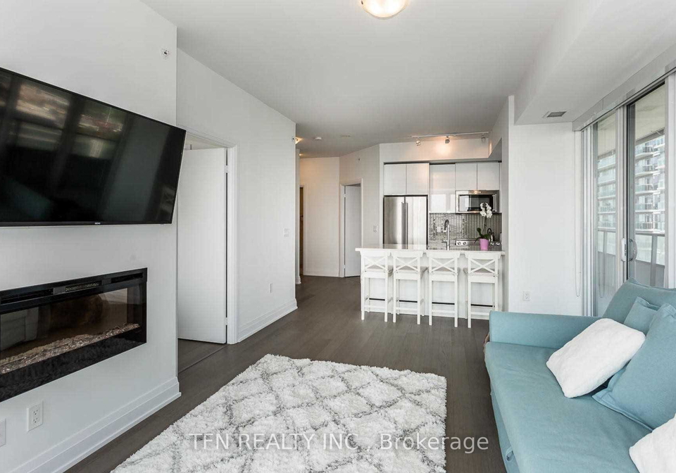 20-shore-breeze-drive-etobicoke-ontario-w12222151