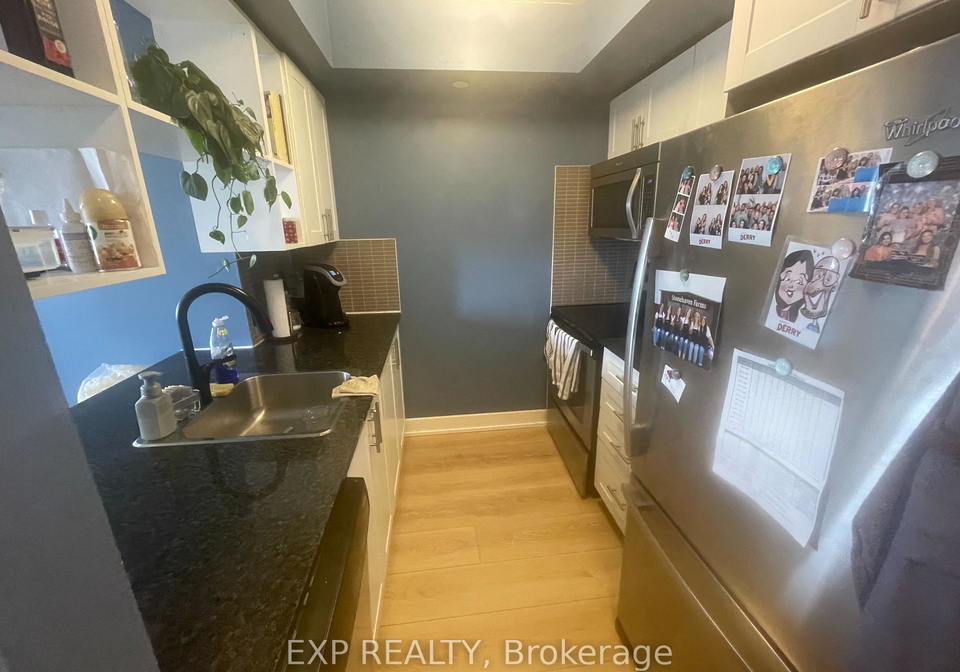 6-eva-road-etobicoke-ontario-w12222248