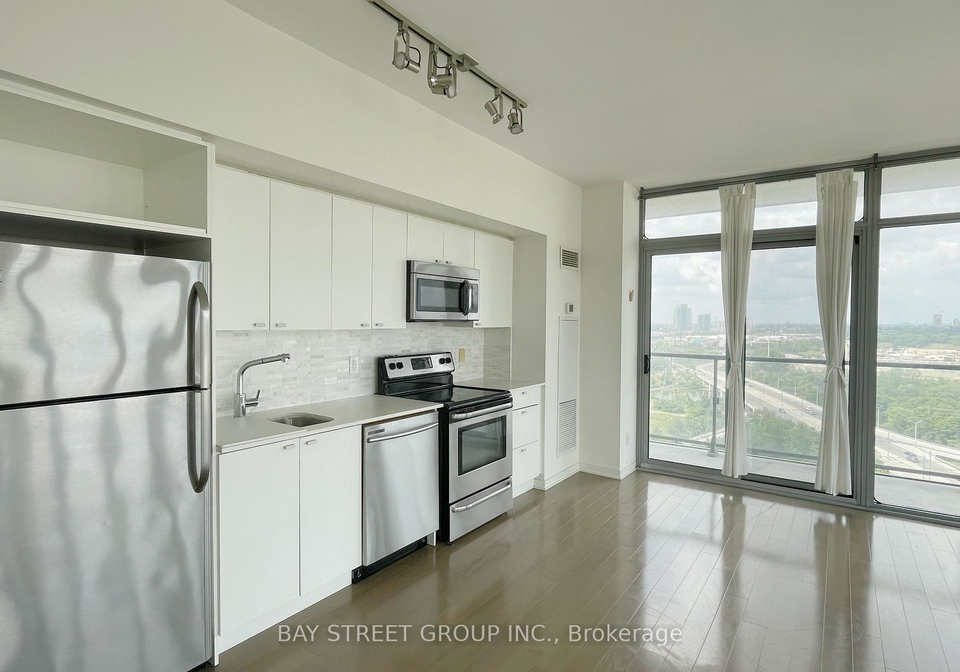 105-the-queensway-avenue-toronto-ontario-w12222322